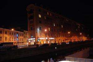 Demidov Bridge Hotel