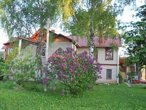 Jaunstāmeri, kaimo namas