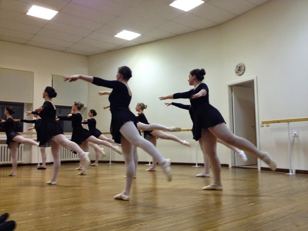 Baleto ir šokių mokyklos