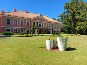 Bikstu pamatskola, pradinė mokykla