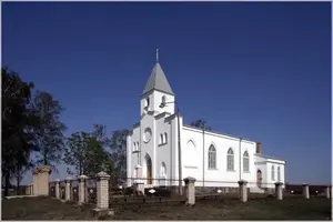 Demenes vissvētākās Jēzus Sirds Romas katoļu baznīca, Kirche