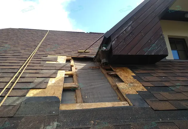 Reparatur von Bitumenschindeln