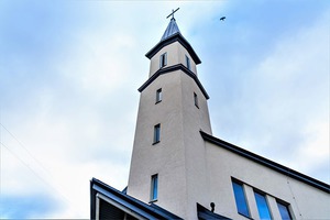 Dieva Žēlsirdības Godam Kauguru Romas katoļu baznīca, bažnyčia