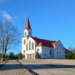 Forštates Jēzus Sirds Romas katoļu baznīca, bažnyčia