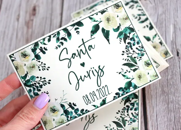 Kāzu pudeles un glāzes