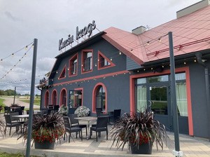 Kuršu krogs, viesnīca - restorāns