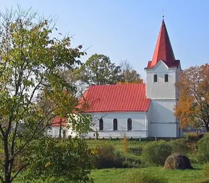 Lašu evaņģēliski luteriskā baznīca, Kirche