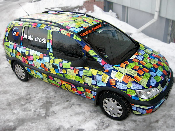 Reklama ant automobilių