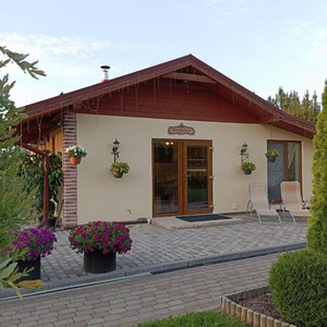 Liepalejas, laisvalaikio namai