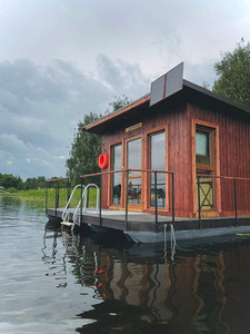 Ludzas ezermāja, poilsio namai