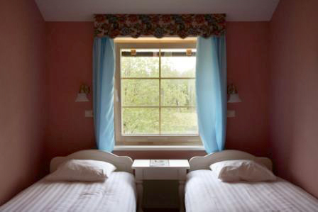 Dviviečiai kambariai