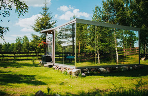 Mirror house, poilsio namai