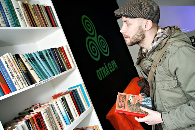 Daiktai, drabužiai, daiktų ir drabužių priėmimas