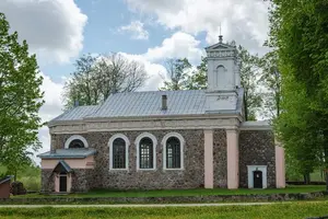 Pušmucovas Svētās Jaunavas Marijas pasludināšanas Romas katoļu baznīca, bažnyčia