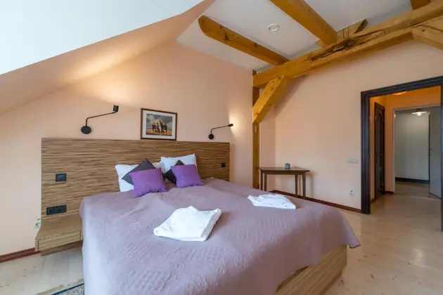 Dviviečiai kambariai