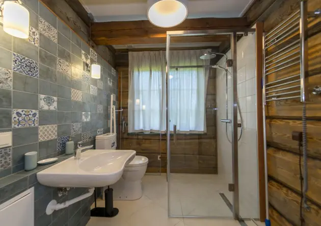 Keturviečiai kambariai