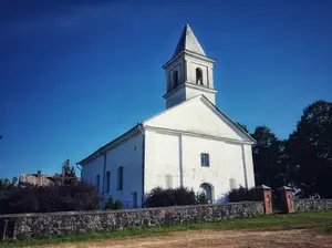 Rušonas Svētā Ercenģeļa Miķeļa Romas katoļu baznīca, bažnyčia