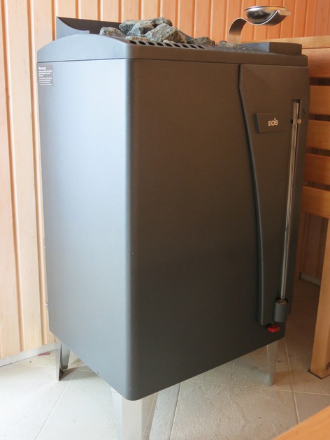 Elektrinė pirties krosnelė EOS - krosnelė su įmontuotu garo generatoriumi. Pirtis su dideliu drėgnumu, garo generatorius, šlapia pirtis, rusiška pirtis. Pirties krosnelė, daug akmenų.