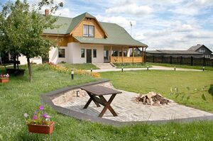 Vējkalna nams, svečių namai