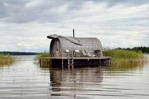 Vesels veselumā, guesthouse