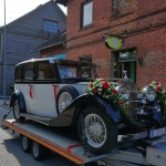 Floristinis automobilių pristatymas, dekoravimas